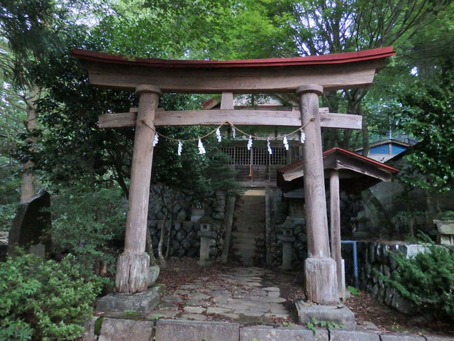 11-jinja.jpg